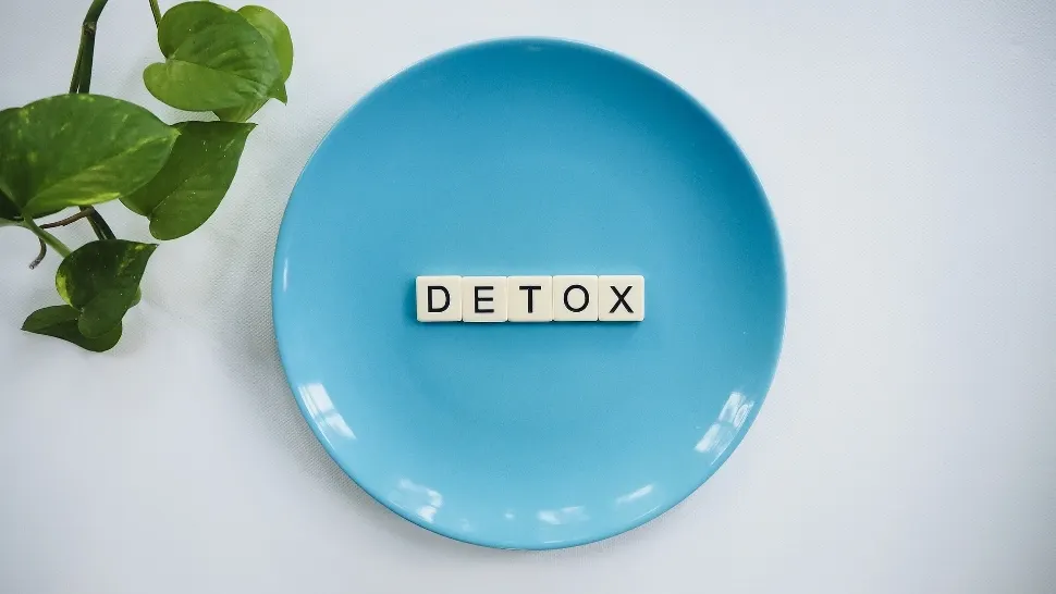 Detoxifierea organismului funcționează? Ce spune știința despre curele de detox