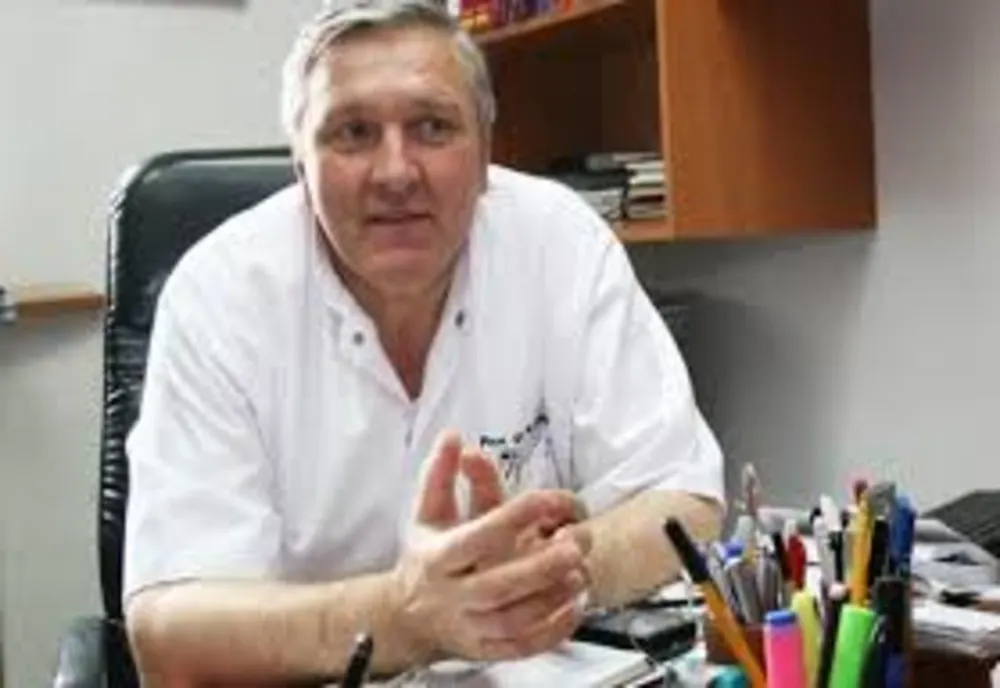 Medicul Mircea Beuran a fost reținut pentru 24 de ore pentru luare de mită