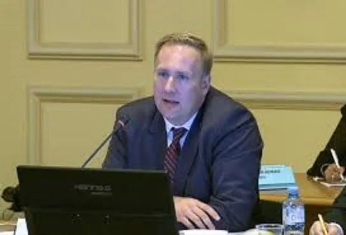 OUG care dă spitalelor private acces la bani publici a fost dată în interesul pacienților, a declarat Victor Costache