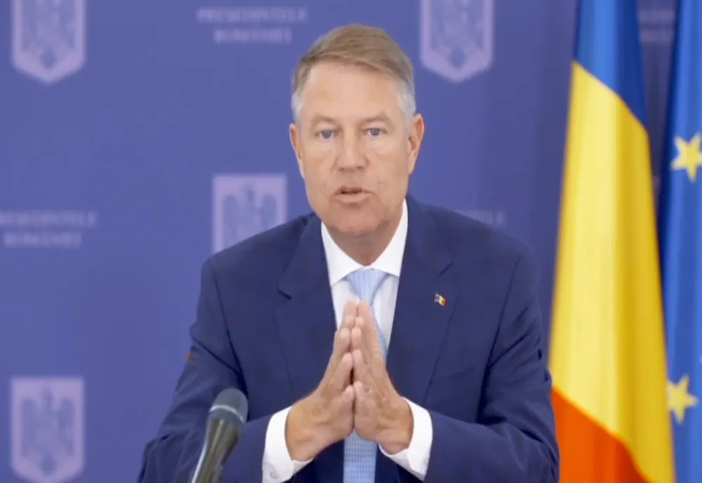 Klaus Iohannis: ”Există o promoţie de medici tineri pregătiţi să intre în prima linie”