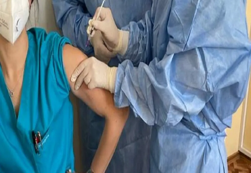 Peste 54.000 de români s-au vaccinat anti-COVID în ultimele 24 de ore
