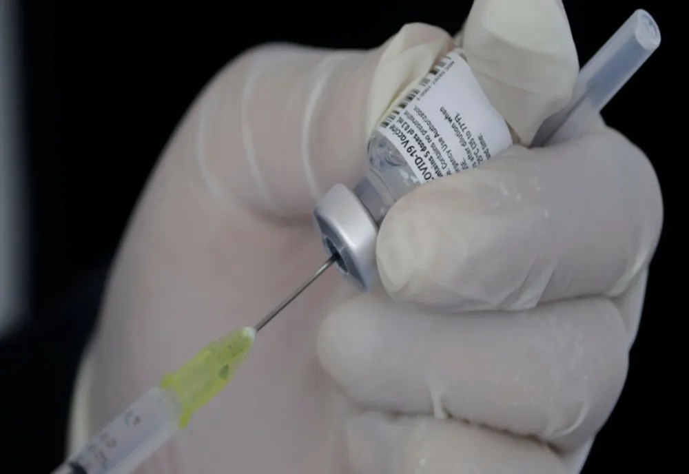 Vești bune: Germania anunță un vaccin pentru varianta Omicron a SARS-CoV-2