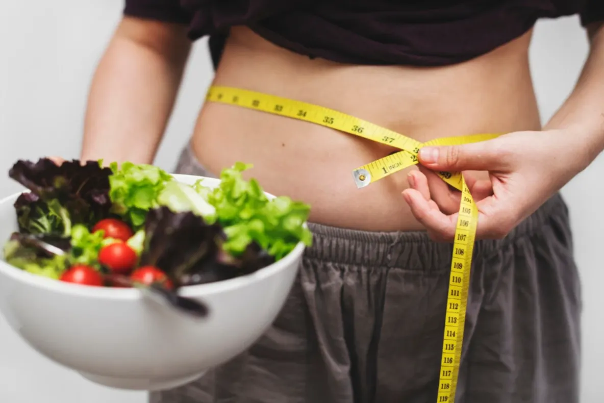 Dieta mediteraneeană, asociată cu un risc de deces cu 23% mai mic. Ce au descoperit cercetătorii în sânge