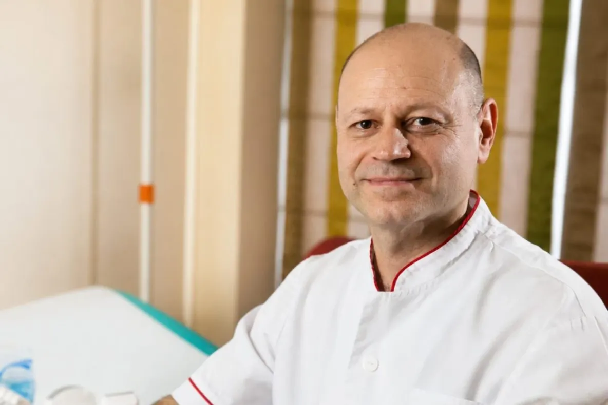 Steatoza hepatică, boala ficatului gras. Dr. George Marinescu explică ce poate depista ecografia