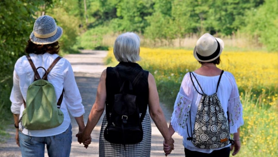Activitățile care contribuie la menținerea sănătății creierului odată cu înaintarea în vârstă. Ce recomandă neurologii