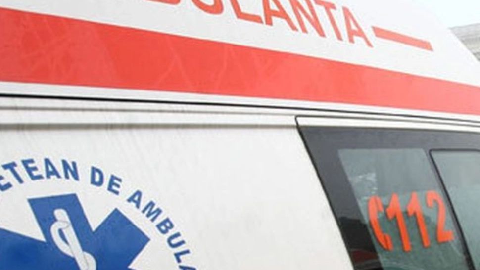 Federația Națională Sindicală Ambulanța din România anunță cel mai mare protest din istoria serviciilor publice de ambulanță. Angajații se plâng de scăderea veniturilor