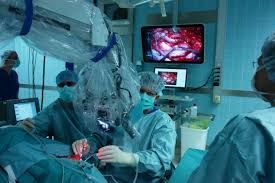 Pacienții cu boli cardiace pot fi de acum operați prin incizii de doar trei centimetri