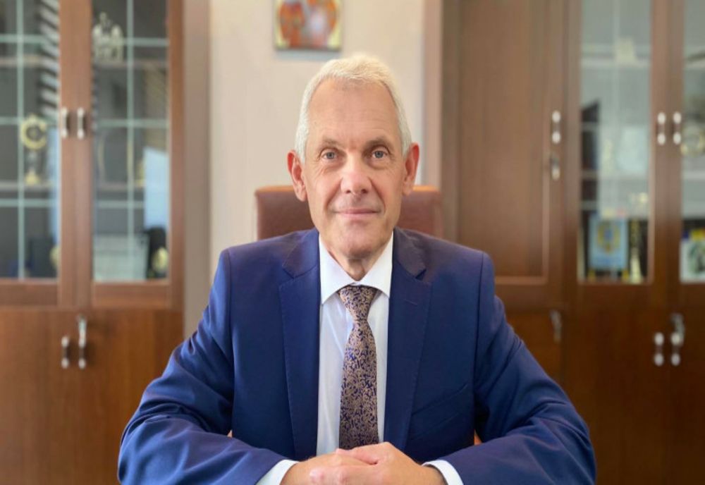 Prefectul Sibiului, reproșuri către medicul care a cerut mai multe paturi COVID la ATI: "Faceți județul de minune!"