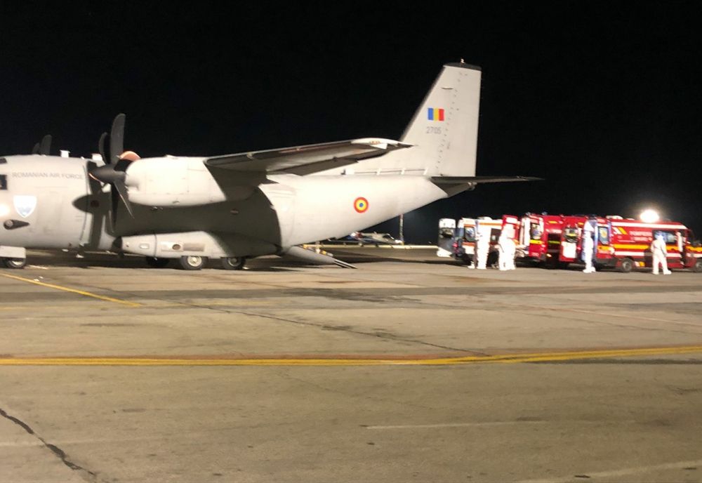 Pacienți în stare gravă din cauza coronavirusului, transferați în spitale din Ungaria. O femeie a pierdut lupta cu boala pe drum