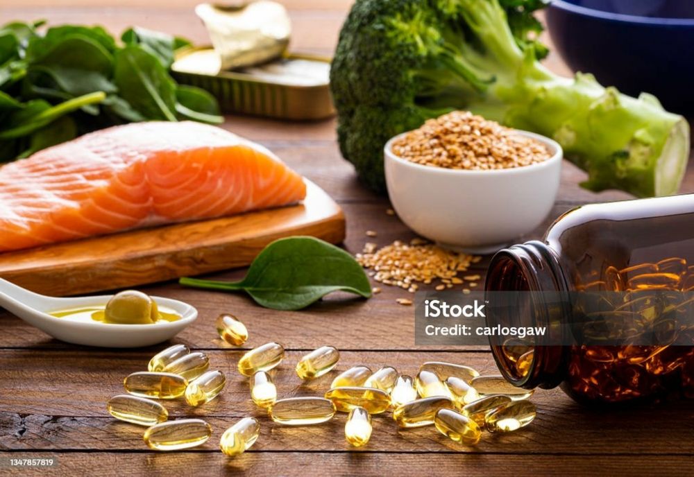 STUDIU: CONSUMUL DE OMEGA-3 POATE ÎNCETINI ÎMBĂTRÂNIREA BIOLOGICĂ 