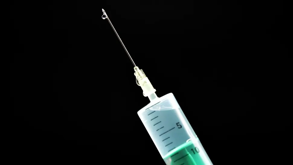 Procedura estetică ce șochează lumea: grăsimea de la cadavre este injectată în pacienți pentru remodelarea corpului