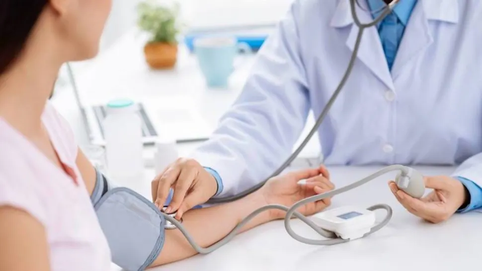 Alimentele care pot agrava hipertensiunea și crește riscul de infarct sau AVC. Recomandările unui specialist