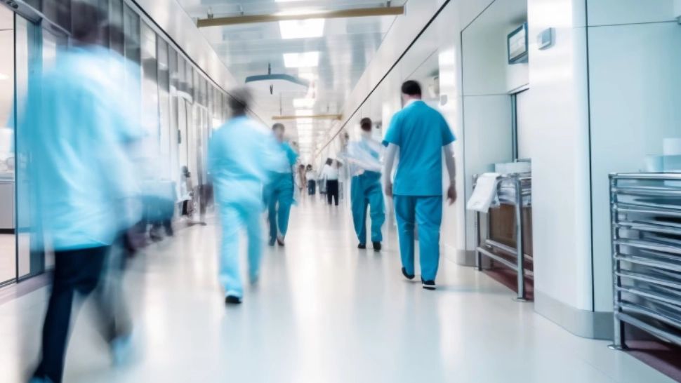 Dezechilibru major în sănătate: Spitalele de stat rămân fără medici în favoarea sectorului privat