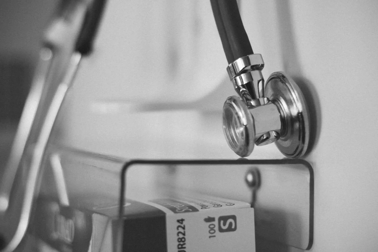 Doi medici sibieni prezintă la Cluj un caz rar de infecție cerebrală