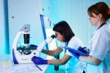 Un vaccin împotriva cancerului, croit special pentru tine