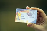 Cardul de sănătate ar putea dispărea de la 1 septembrie. Cu ce document va fi înlocuit