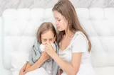 Sănătatea plămânilor, la începutul școlii: ce spune un medic pneumolog despre prevenirea infecțiilor respiratorii la copii