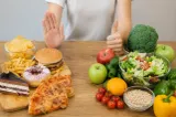 Mituri despre alimentația sănătoasă: 12 concepții greșite pe care ar trebui să le lași deoparte