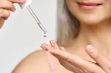 Ingredientul din rutina K-beauty, inspirat de microneedling, care îmbunătățește textura pielii