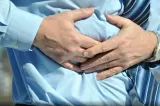 Durerea abdominală asociată cu schimbarea tranzitului