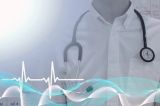 Premieră în medicină: un pacient aflat în moarte cerebrală a primit simultan un ficat și doi rinichi proveniți de la porc