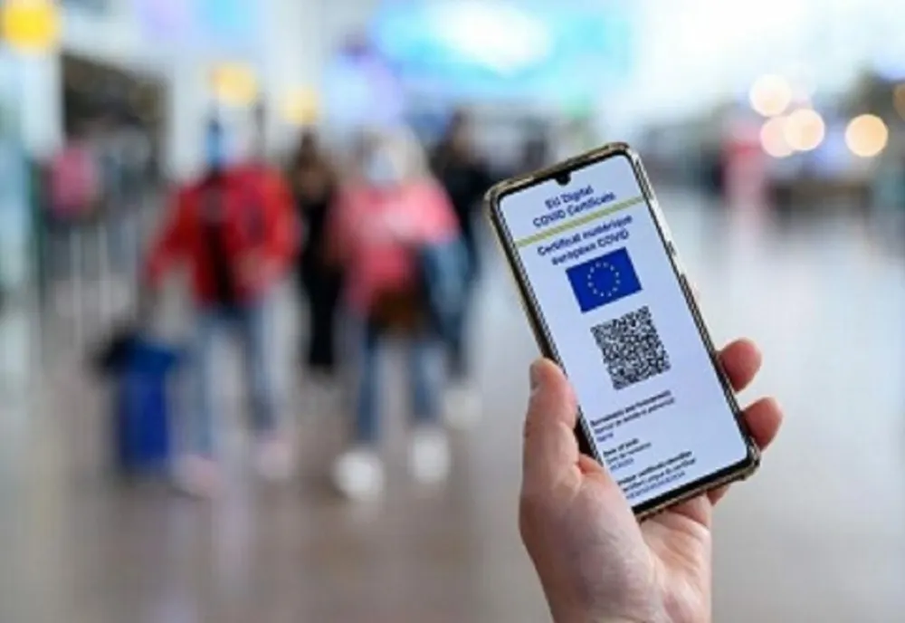 Valabilitatea certificatului Covid, prelungită cu un an. Țările în care documentul este OBLIGATORIU