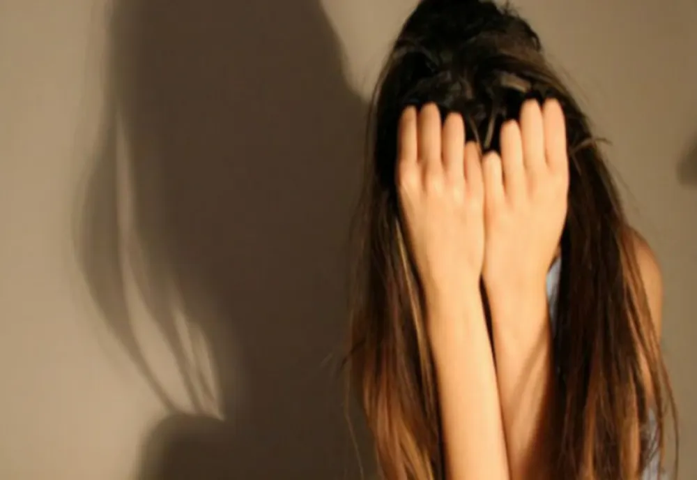 STUDIU: Adevaratul motiv pentru care adolescenții consumă droguri