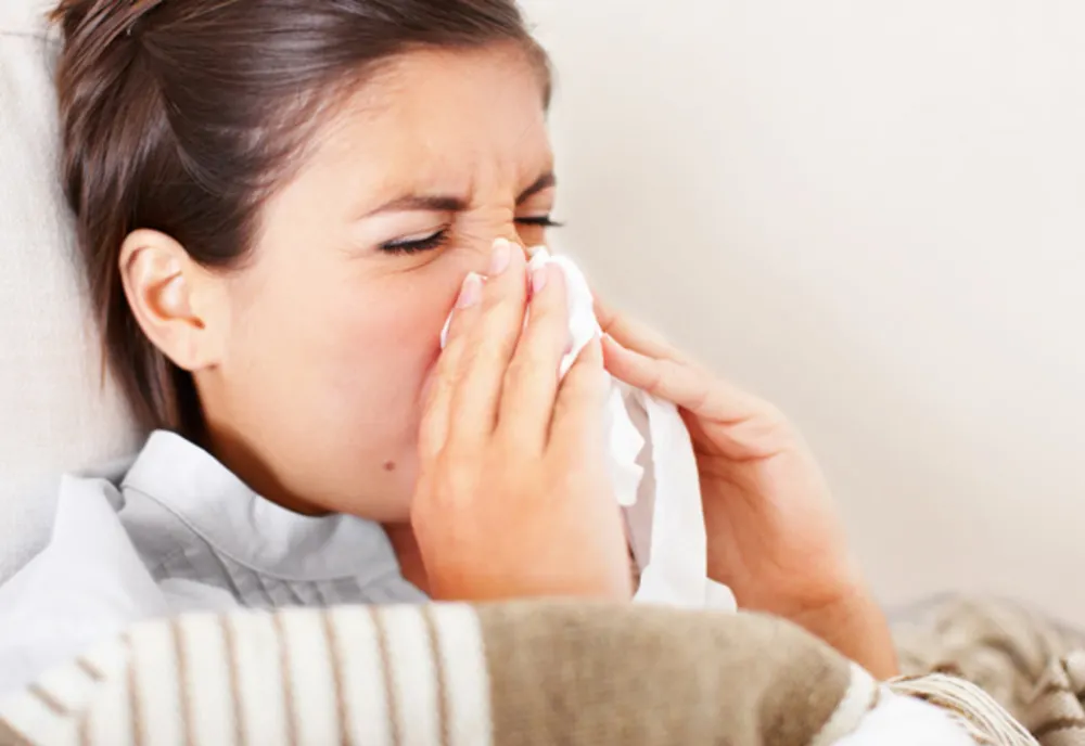 Cum să scapi de răceală în 24 de ore. Farmacist: "Vitamina C nu e de mare ajutor!"