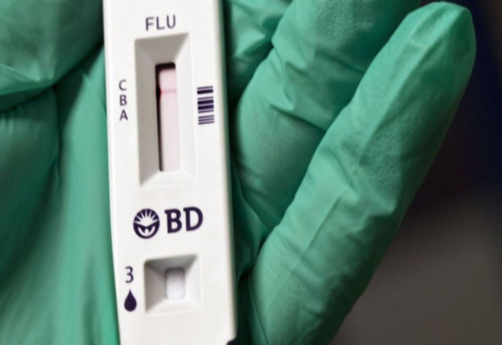 Un nou test de salivă pentru depistarea COVID-19 a fost aprobat în SUA