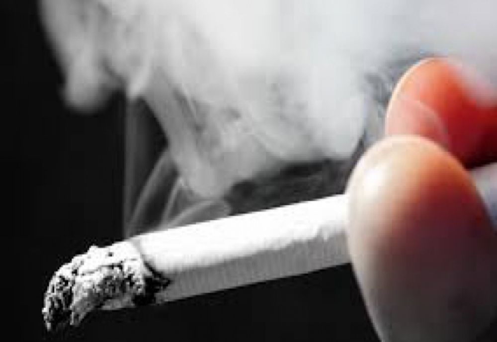 Studiu: Cei care fumează zilnic au creierul mai mic și mai puțină materie cenușie