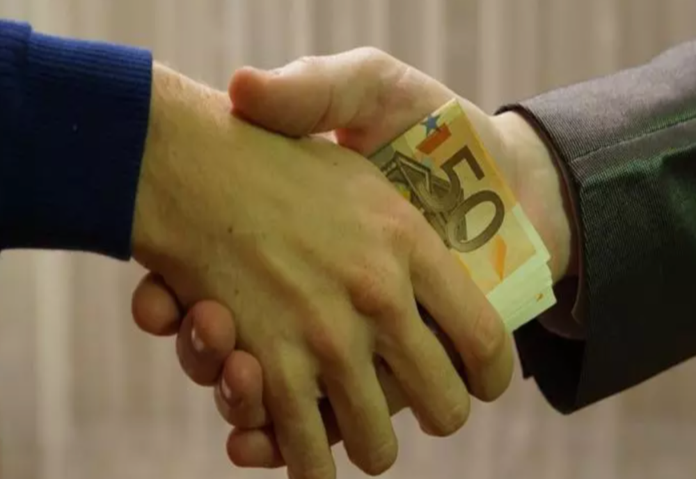 Directorul Spitalului Colentina, acord de recunoaștere a vinovăției. A dat șpagă 20.000 de euro