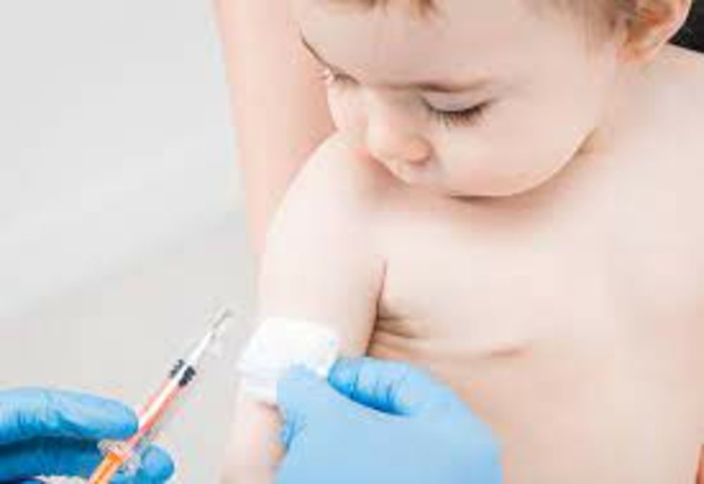 SCĂDERE ALARMANTĂ A RATELOR DE VACCINARE ÎN ROMÂNIA. ”SALVAȚI COPIII” AVERTIZEAZĂ ASUPRA RISCURILOR PENTRU SĂNĂTATEA PUBLICĂ 