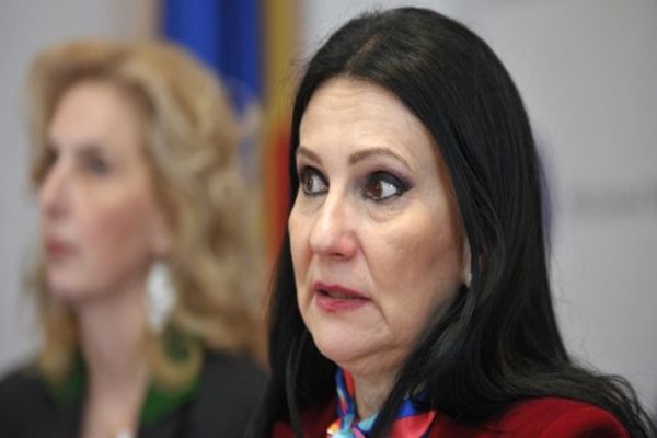 Sorina Pintea, anchetată de procurorii DNA! Fostul ministru al Sănătăţii ar fi luat mită