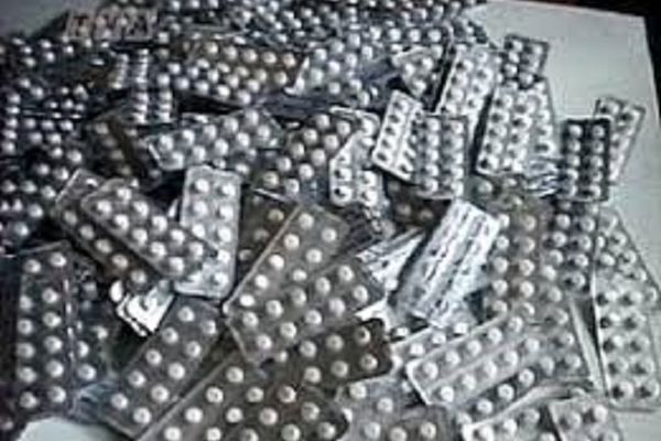 Un medicament vital pentru tratamentul bolii Parkinson, este din nou disponibil în farmacii