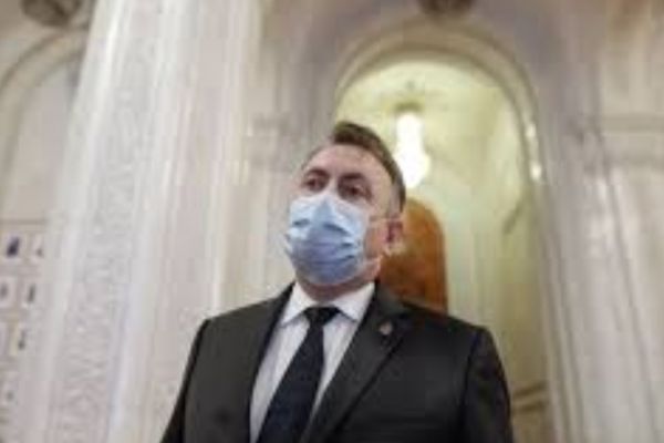 Ministrul Sănătăţii, Nelu Tătaru, prezent joi în Curtea de Argeş