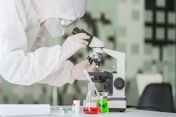 60.000 de cazuri COVID ar fi trecut nedepistate în Australia