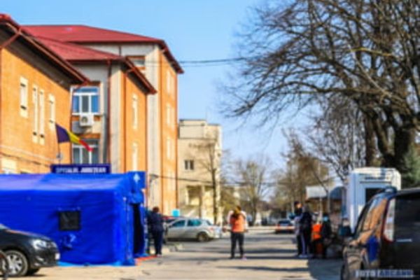 Un pacient de la Spitalul de Urgență Giurgiu a infectat alți 13 pacienți. Secția de cardiologie a fost închisă