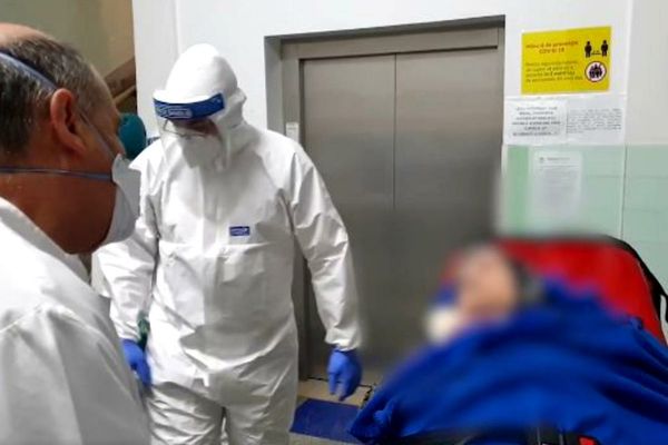 La 95 de ani, vindecată de coronavirus: bucurie la spitalul de boli infecțioase din Timișoara