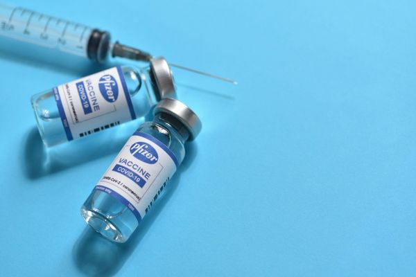 A cincea tranşă de vaccin anti-COVID de la Pfizer BioNTech a ajuns, astăzi, în România