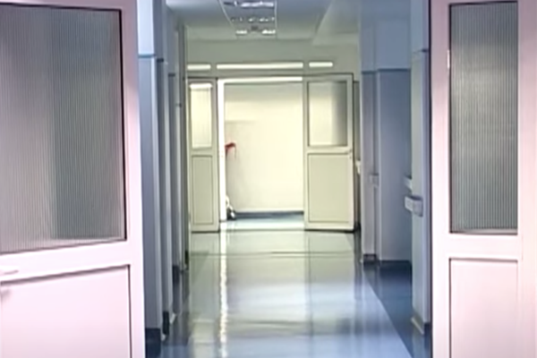 VIDEO Mărturii CUTREMURĂTOARE despre legarea, de pat, a bolnavilor de COVID-19 la ATI Mureș. Ultimele detalii din ancheta de la Sibiu