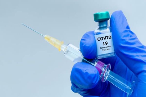 De ce este important să ne vaccinăm anti-COVID