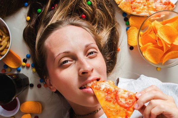 6 semne care arată că nu mănâncați suficiente proteine