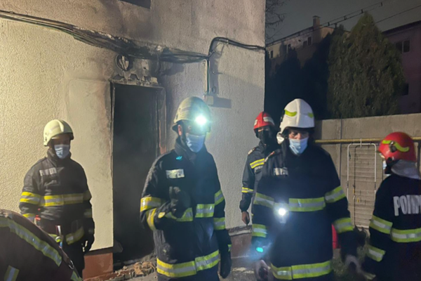 INCENDIU la Spitalul Covid MOVILA, din Ploiești! Planul roșu, activat! 2 morți și 16 pacienți evacuați