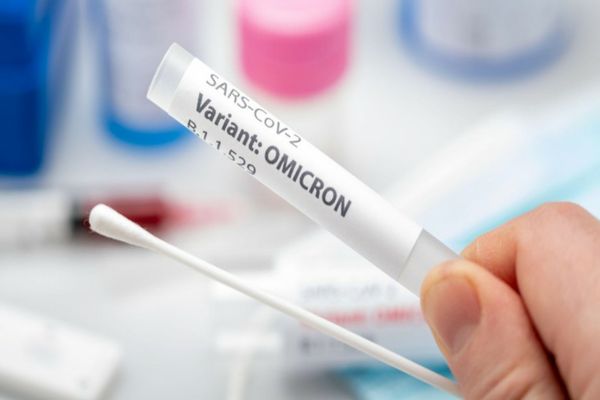 Varianta OMICRON, mai periculoasă decât se știa