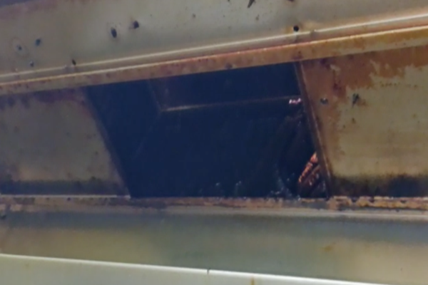 Trei spitale din Capitală, AMENDATE de ANPC! Ustensile cu rugină și alimente expirate, printre neregulile găsite - VIDEO