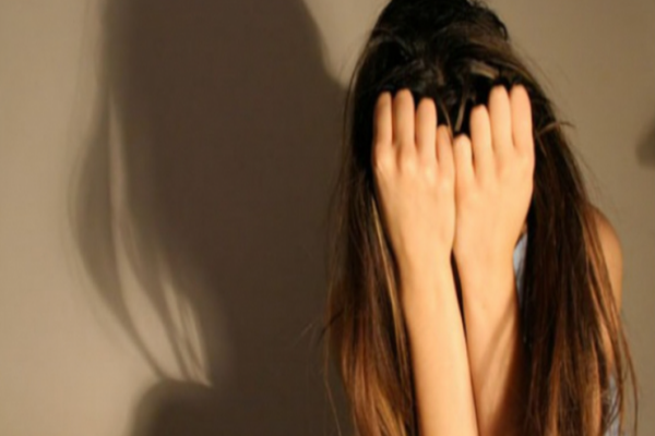 STUDIU: Adevaratul motiv pentru care adolescenții consumă droguri