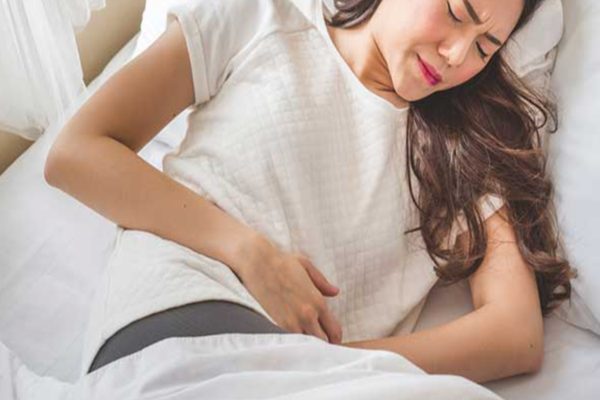 Crampele menstruale (dismenoreea)