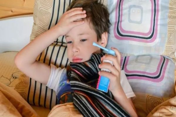 Cele 3 semne de gripă la copii la care trebuie să fie atenți părinții și să meargă la Urgență