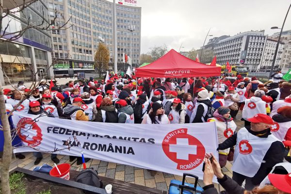 Medicii amenință cu GREVA generală dacă nu primesc salarii majorate