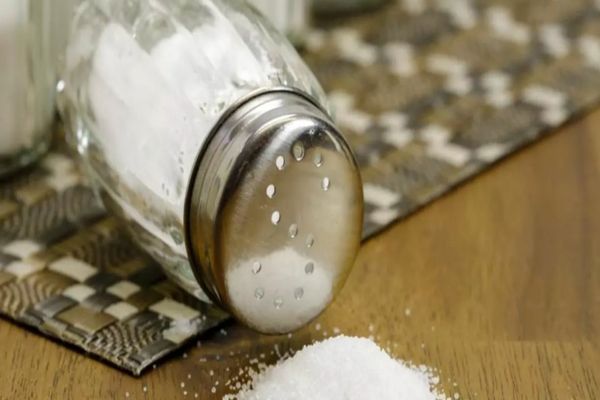 STUDIU - Sarea poate crește riscul de cancer cu 40%